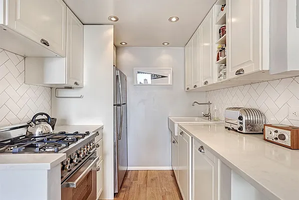 Sold by Corcoran | media 13