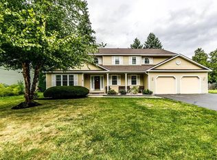 100 Greeley Cir, Liverpool, NY 13090