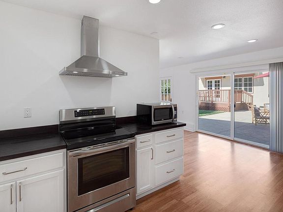 5th image of 1229 Paloma Ave #A