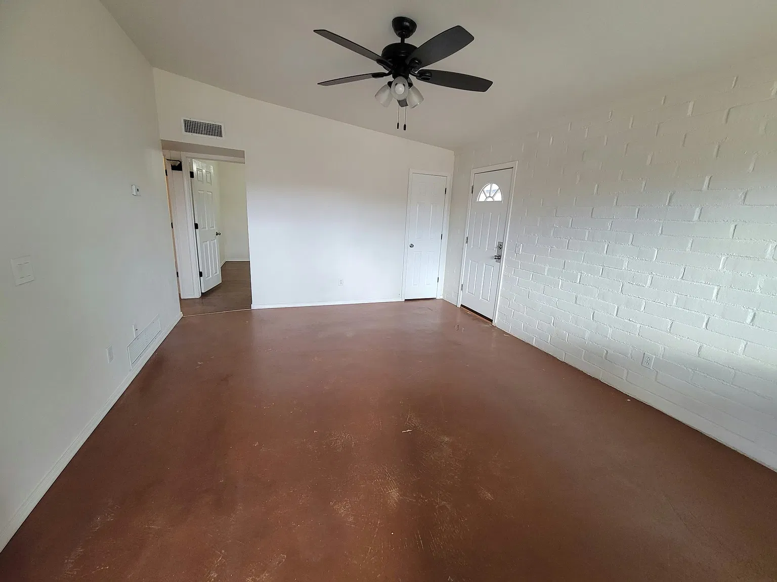 2 bed, 800 sqft, $1,295 — Photo 3