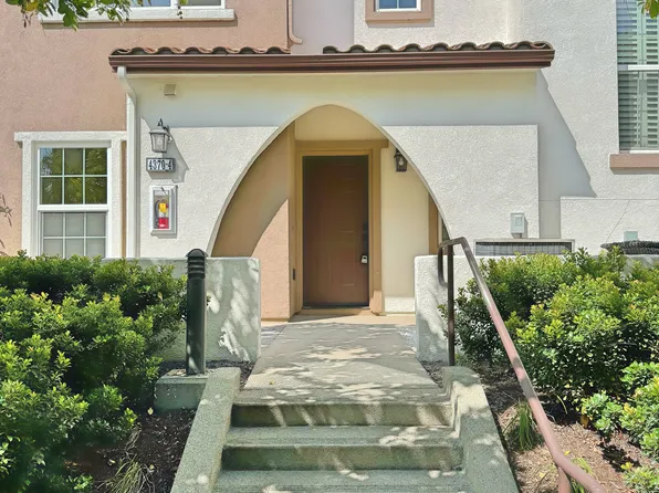 4370 Pacifica Way Unit 4, Oceanside, CA 92056