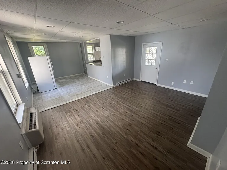507 Broadway St — Photo 2