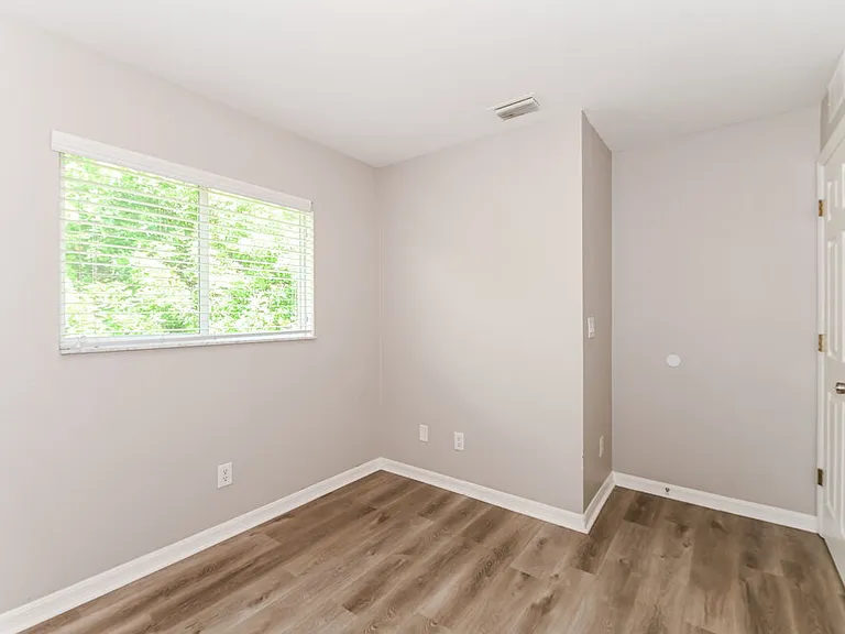 2506 66th St W — Photo 10