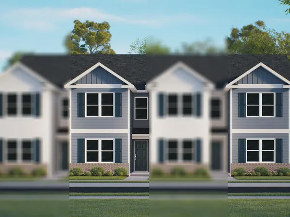 224 Holmes Corner Dr, Wilsons Mills, NC 27520