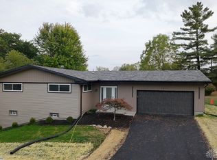 1811 Devon Dr, Springfield, OH 45503