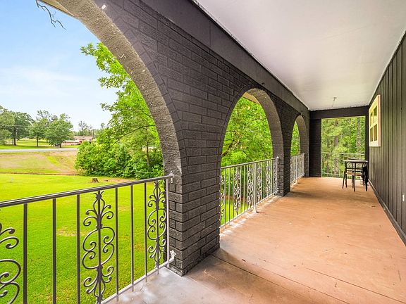 2nd image of 2348 Natchitoches Hwy