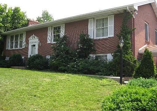 2nd image of 13808 Cardinal Dr SE