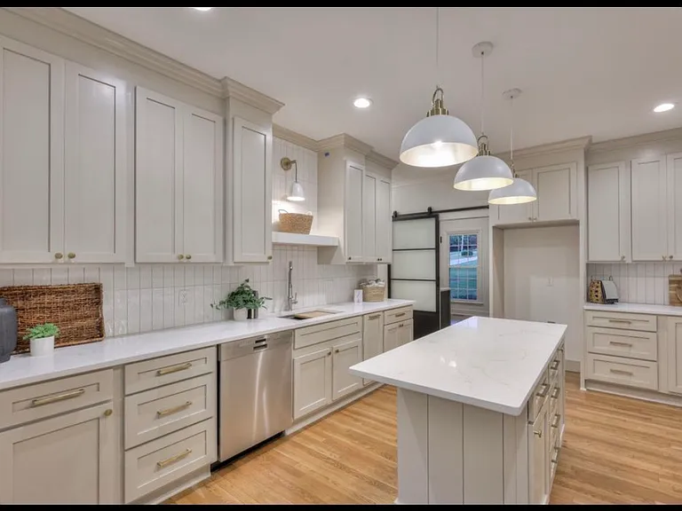 1211 Arrowhead Dr — Photo 13