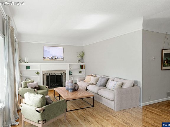 5th image of 1779 Court St NE