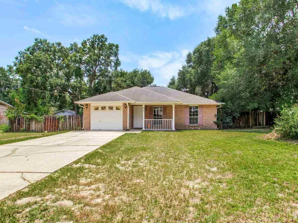 6141 Hamilton Bridge Rd, Milton, FL 32570