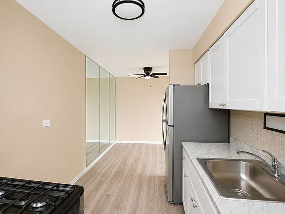 4th image of 1500 Robin Cir APT 418