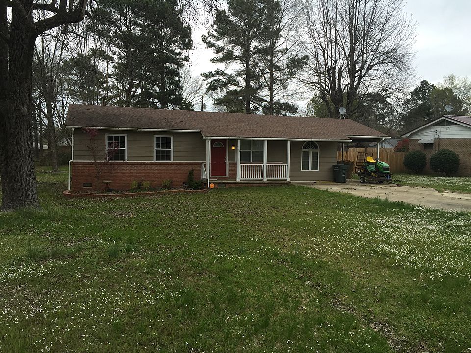 1st image of 157 E Willis Ave