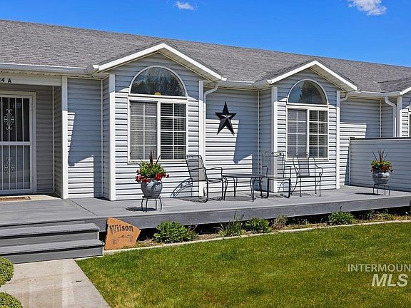 3rd image of 124A Seminole Cir