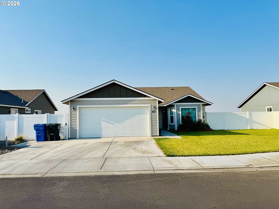 1st image of 435 Cardinal Pl