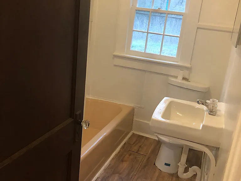 519 NW C St #519 NW C — Photo 2