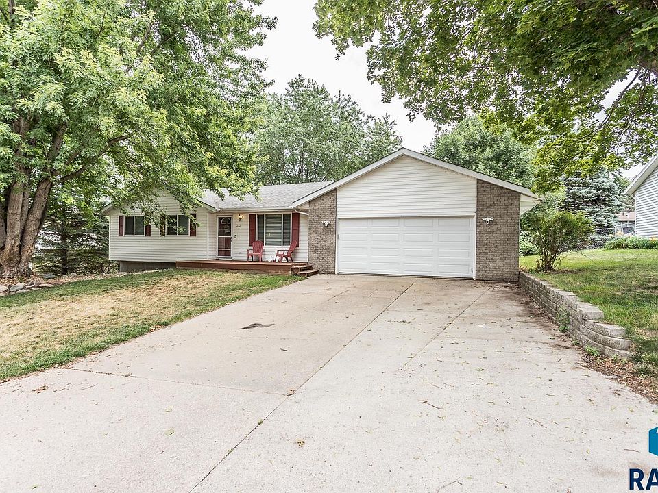 202 Douglas Blvd, Baltic, SD 57003 | MLS #22304987 | Zillow