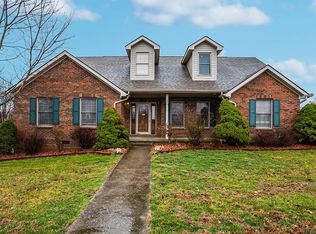 1037 Burnell Dr, Berea, KY 40403