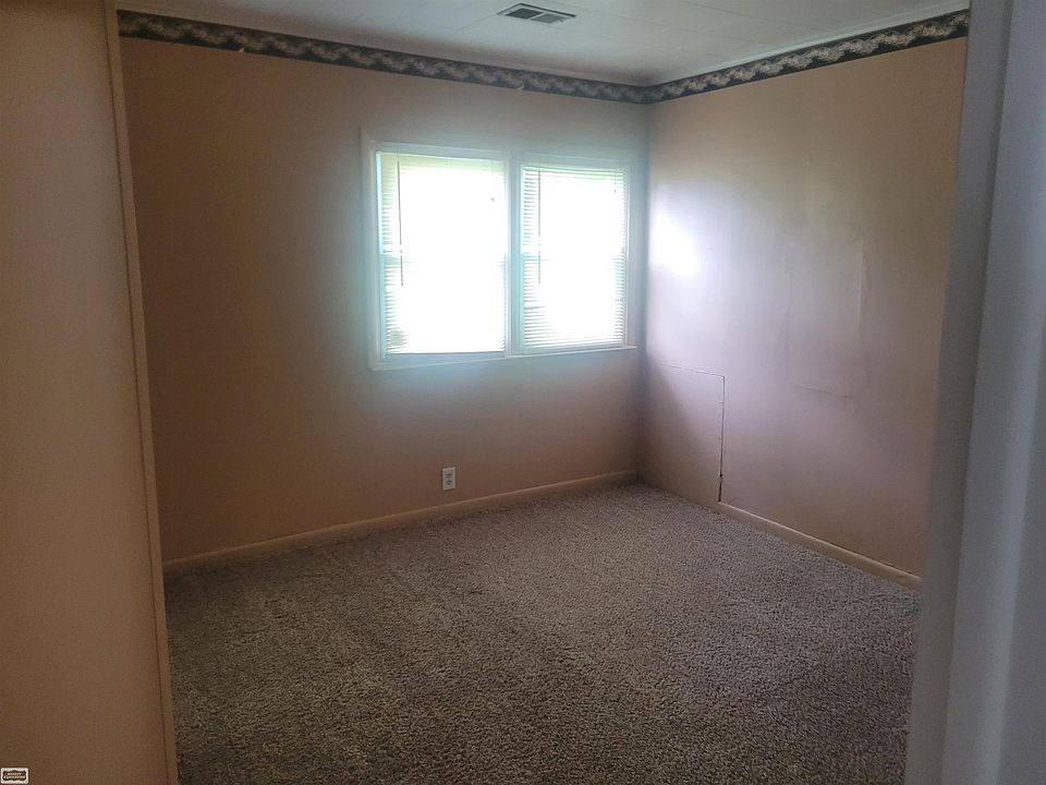 25300-23 Mile Rd, photo 16