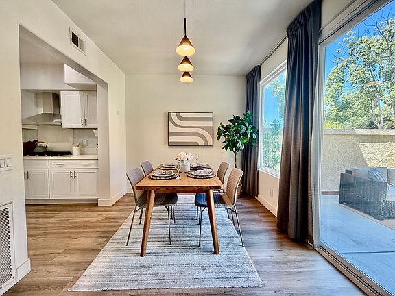 2nd image of 10889 Creekbridge Pl