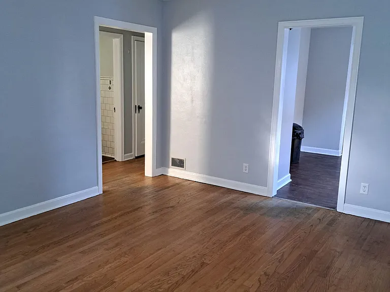 7613 Monroe Ave — Photo 10