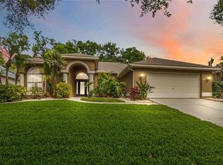 2007 Raven Manor Dr, Dover, FL 33527