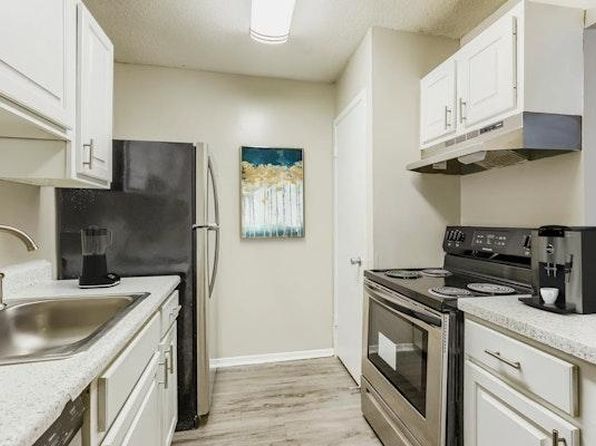 110 Pine Knoll Dr #254