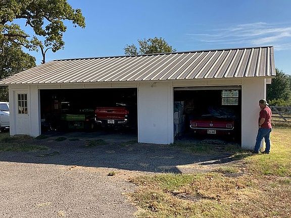 3-car garage