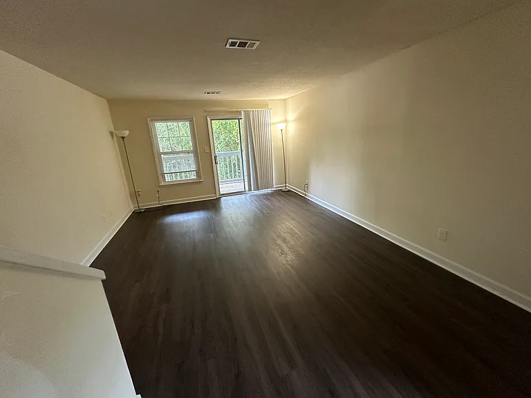 2522 Avent Ferry Rd #201 — Photo 17