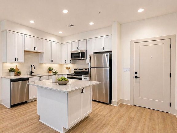4th image of 3803 Peachtree Ave #103