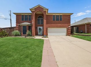 4217 Bent Oaks Dr, Arlington, TX 76001