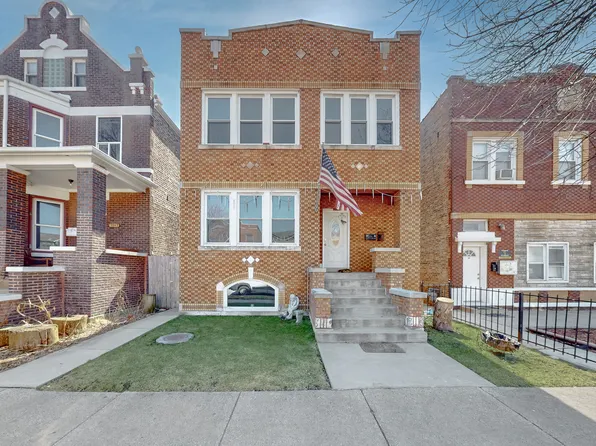 7549 W 62nd St, Summit, IL 60501