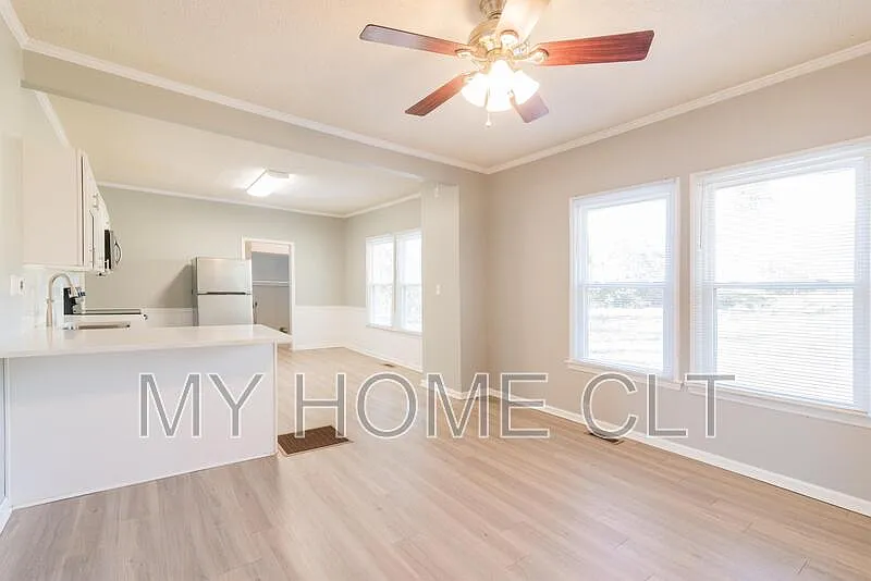 2 bed, 2.0 bath, 1000 sqft, $1,565 — Photo 4