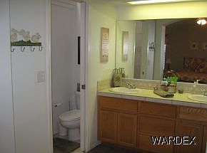 5th image of 3360 Fountain Palm Dr