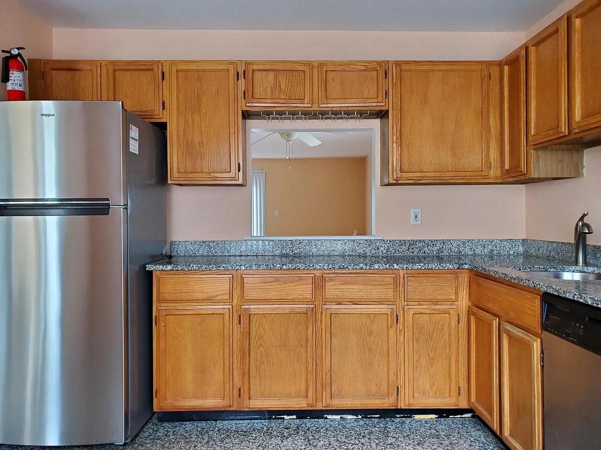 2 bed, 2.5 bath, 1386 sqft, $2,990 — Photo 3
