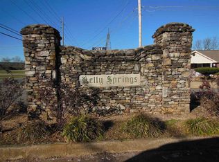 134 Springview Ln, Huntsville, AL 35806