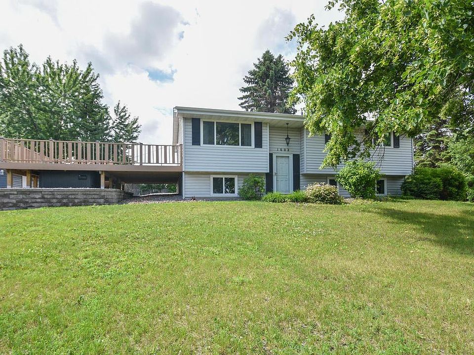 1st image of 1002 Sunny Ln