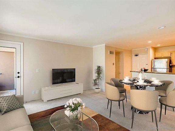 5th image of 3520 Lebon Dr Unit 5209