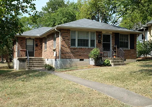 2507 Oakland Ave #B Photo 1