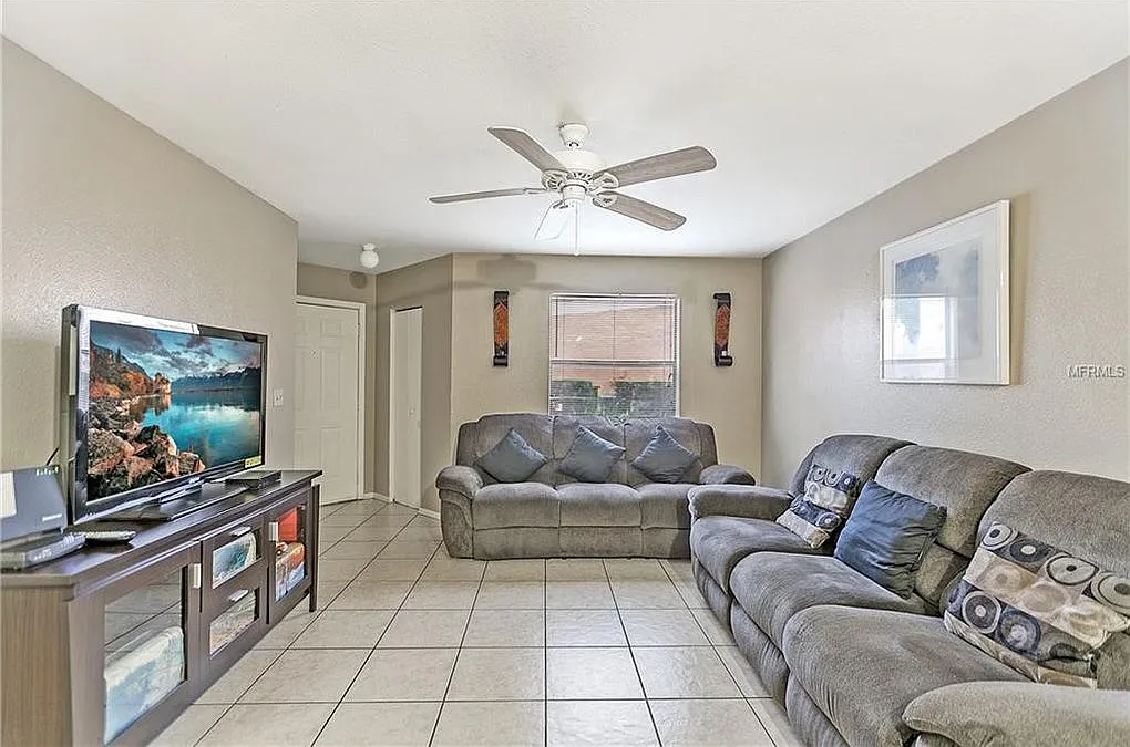 3038 Parkway Blvd — Photo 3
