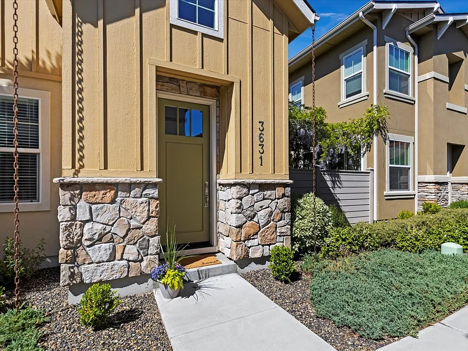 3631 S Pheasant Tail Way