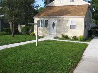75 S 24th St, Wyandanch, NY 11798