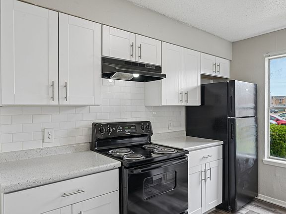 2nd image of 4500 Campus Dr #1305