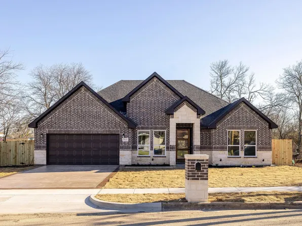 8121 Raymond Ave, White Settlement, TX 76108