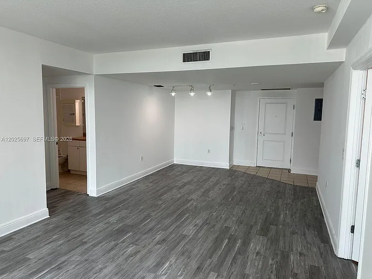 1250 S Miami Ave #1303 — Photo 6