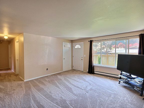 3rd image of 18705 82nd St E