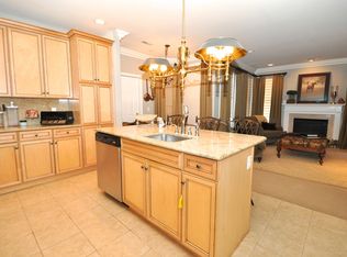 1106 Pointe Gate Dr, Livingston, NJ 07039