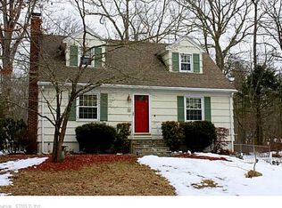 3 Richard Rd, Gales Ferry, CT 06335