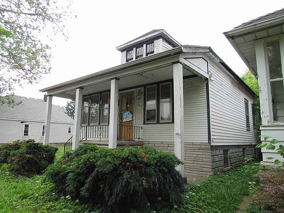 7527 Holmes
