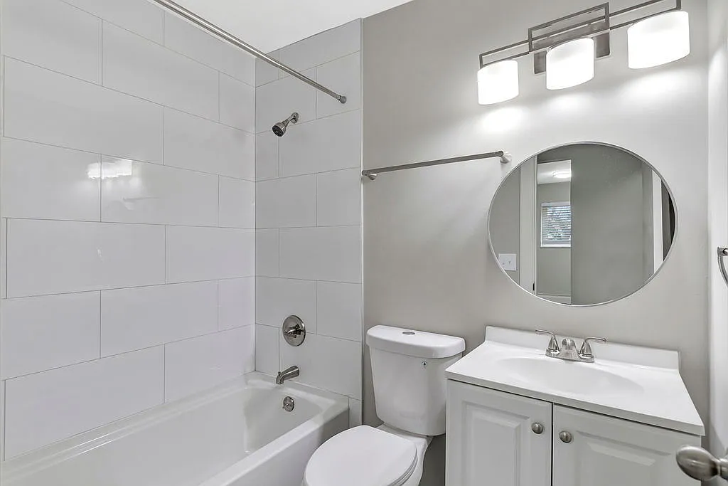 McGregor Apartments — Photo 4