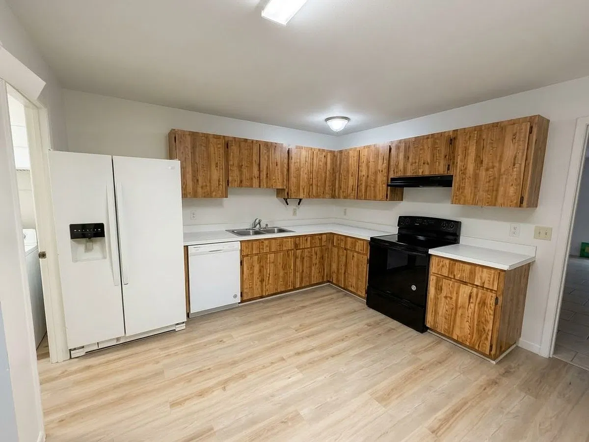 5443 Pinetrail Way — Photo 3